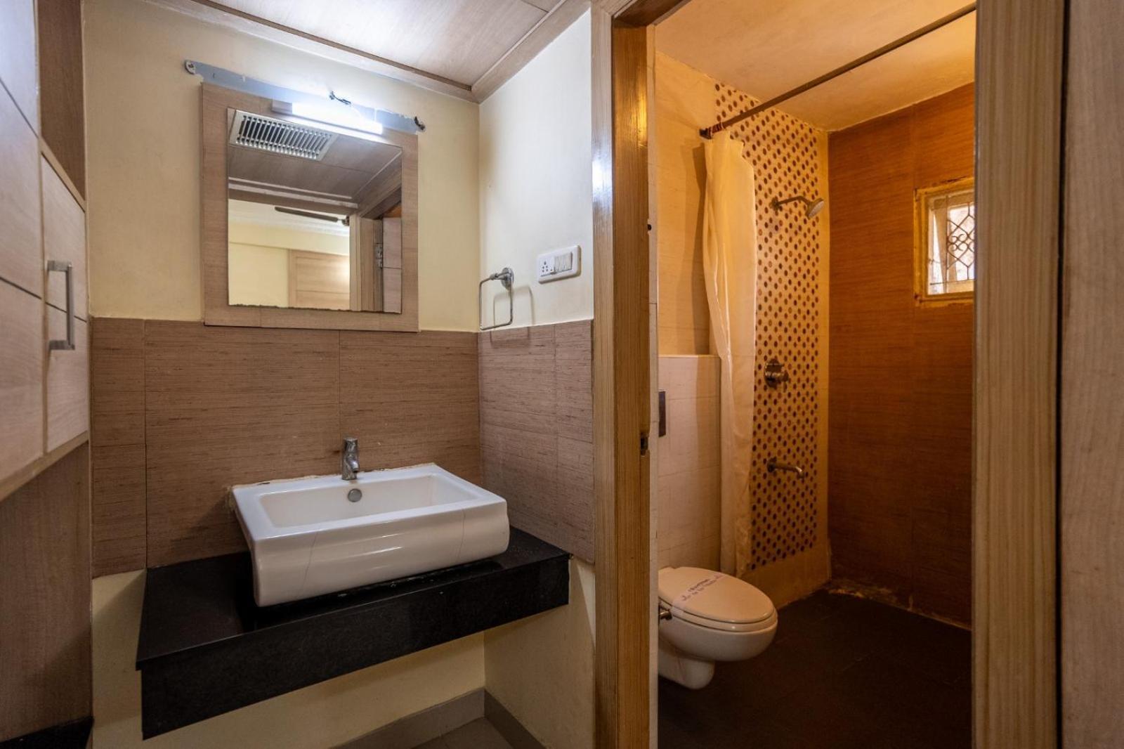 Sree Bharani Hotels Tirunelveli Exterior foto