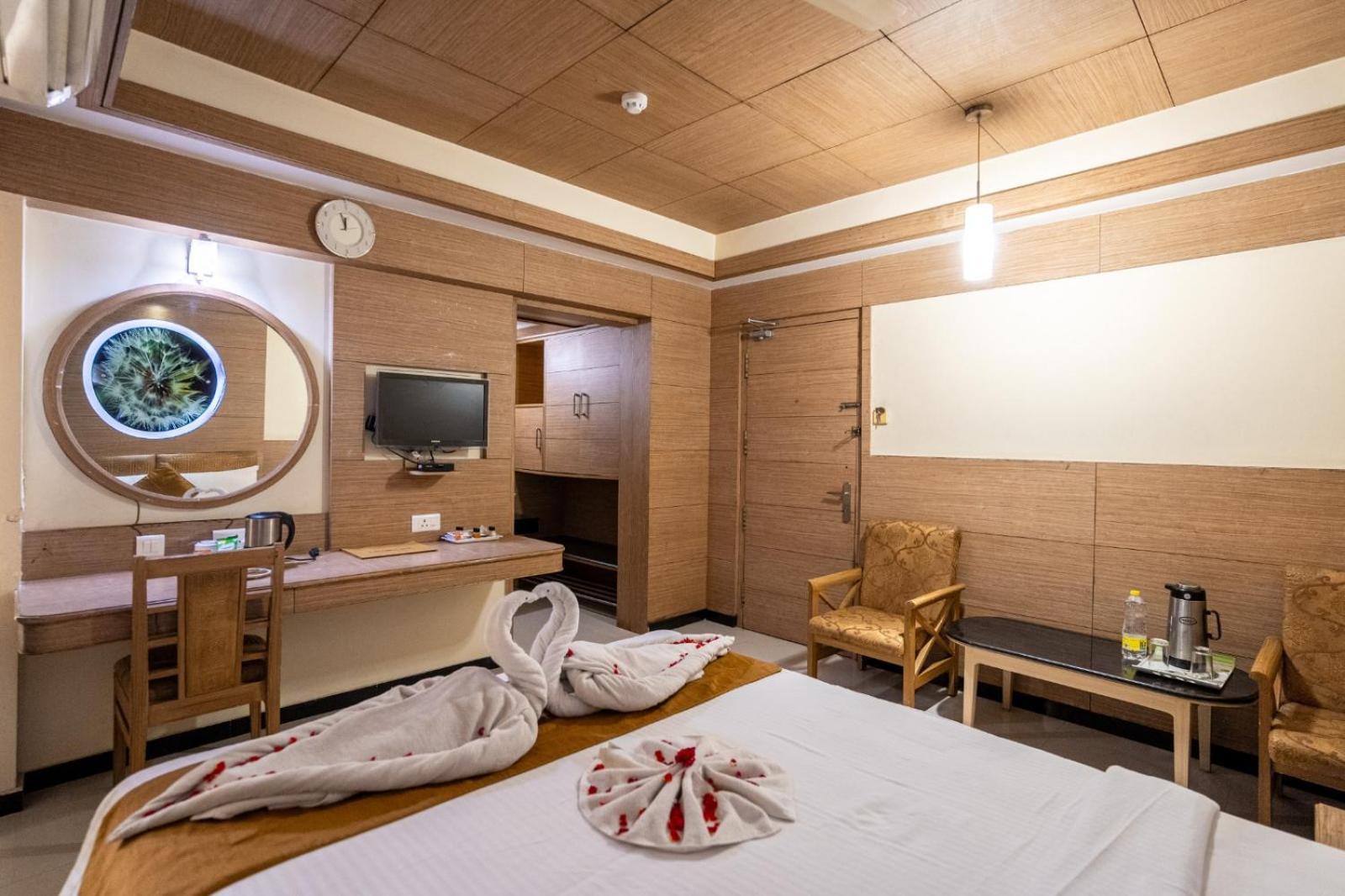 Sree Bharani Hotels Tirunelveli Exterior foto