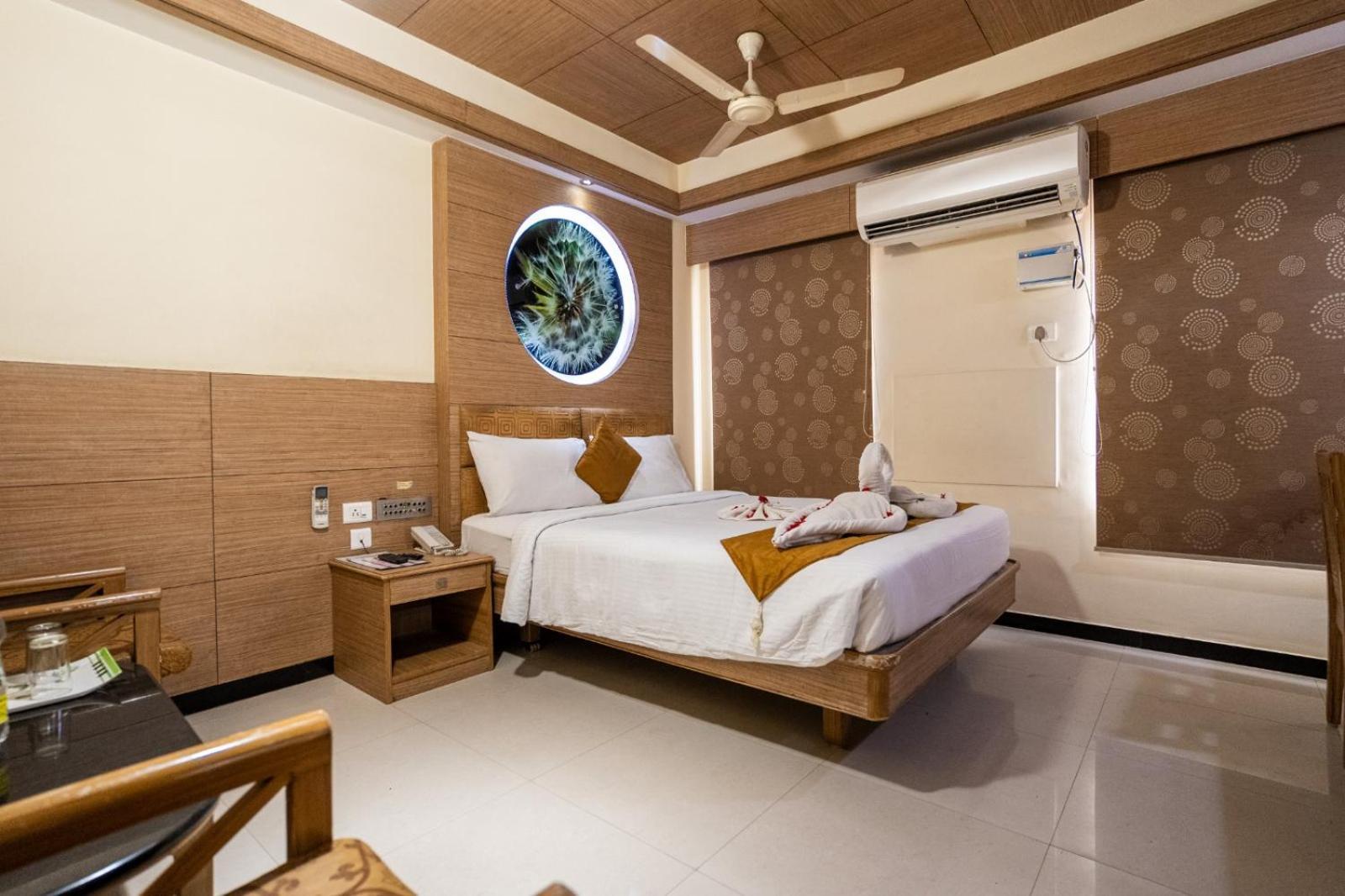 Sree Bharani Hotels Tirunelveli Exterior foto